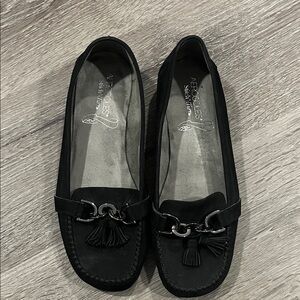 AEROSOLES Women's Black Moccasins with Tassel Detail